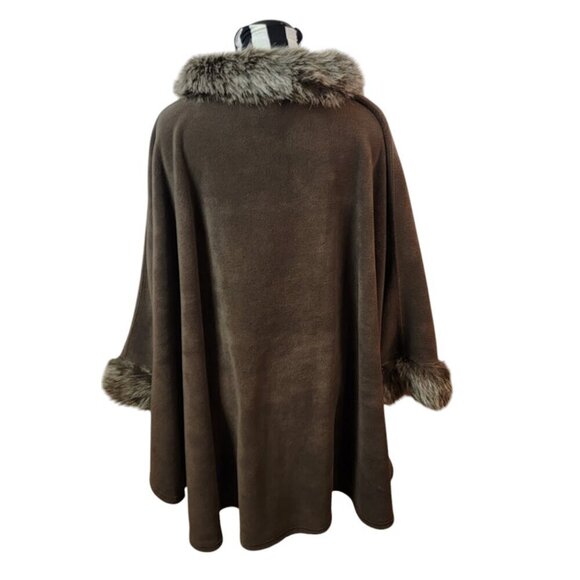Parkhurst Desmona Cape Faux Fur Trim Brown Fleece Button Closure One Size - Picture 5 of 8